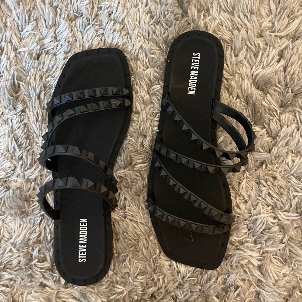 NEW Steve Madden Sandals
